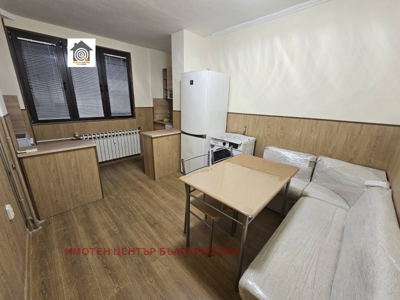 Дава под наем 3-СТАЕН, гр. Плевен, Широк център