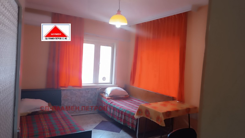 Дава под наем 4-СТАЕН, гр. Шумен, Център, снимка 2 - Апартаменти - 53567745