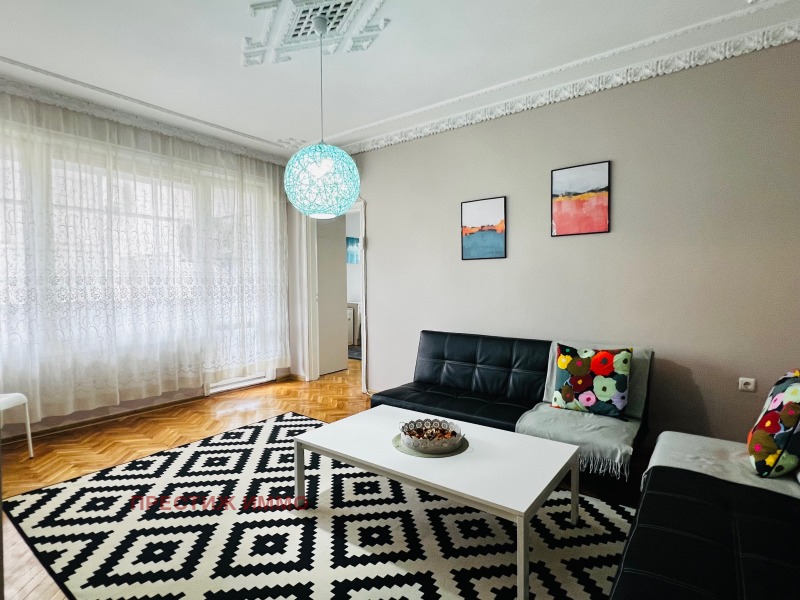 Para alugar  1 quarto Varna , Centralna pochtcha , 70 m² | 91137704