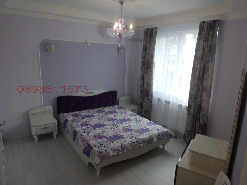 Te huur  3+ slaapkamer Varna , Mladost 2 , 300 m² | 79113309 - afbeelding [2]