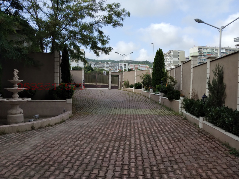 Te huur  3+ slaapkamer Varna , Mladost 2 , 300 m² | 79113309 - afbeelding [16]
