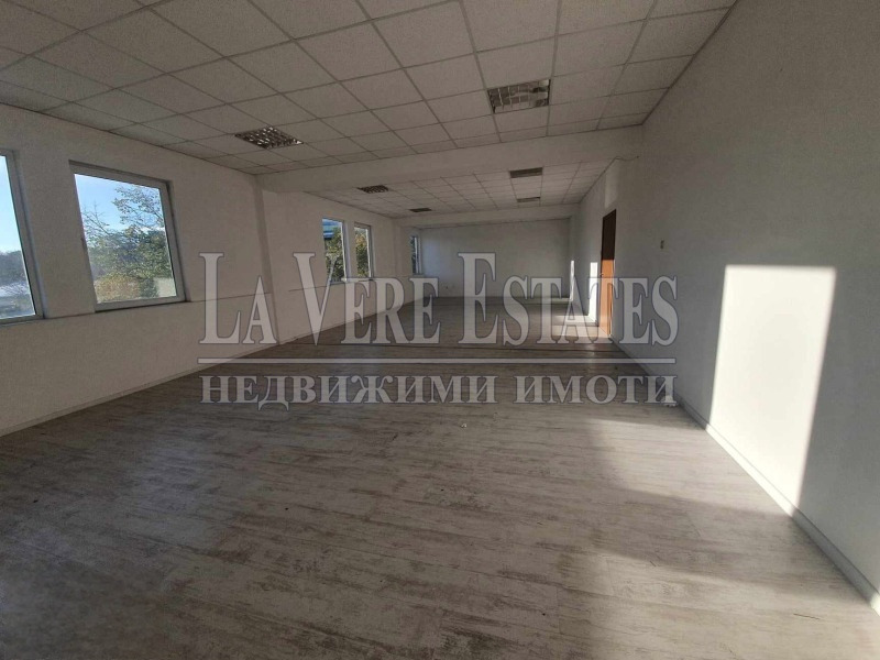 Te huur  Industrie gebouw Ruse , Promisjlena zona - Zapad , 3700 m² | 73366569 - afbeelding [13]