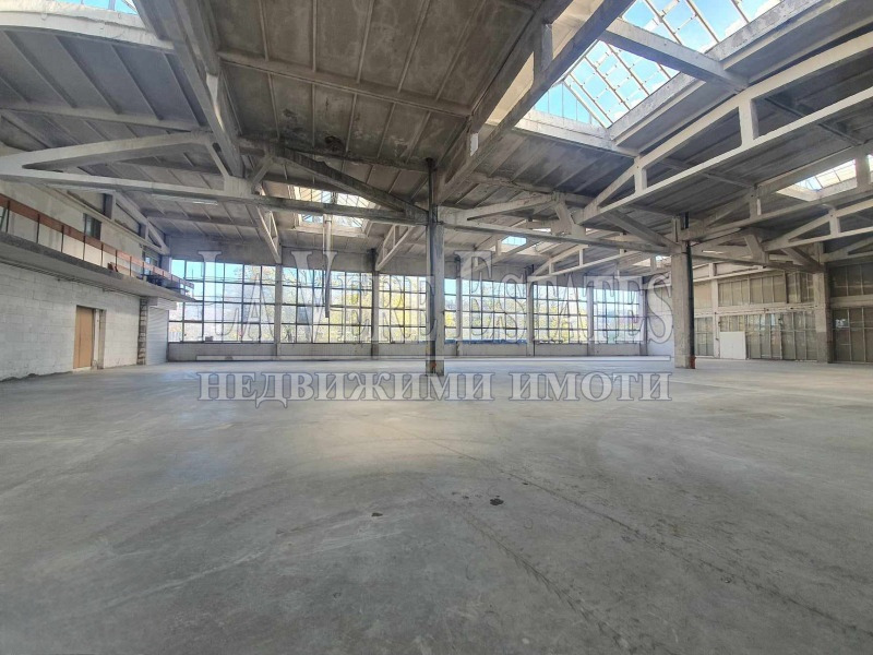 Te huur  Industrie gebouw Ruse , Promisjlena zona - Zapad , 3700 m² | 73366569 - afbeelding [2]