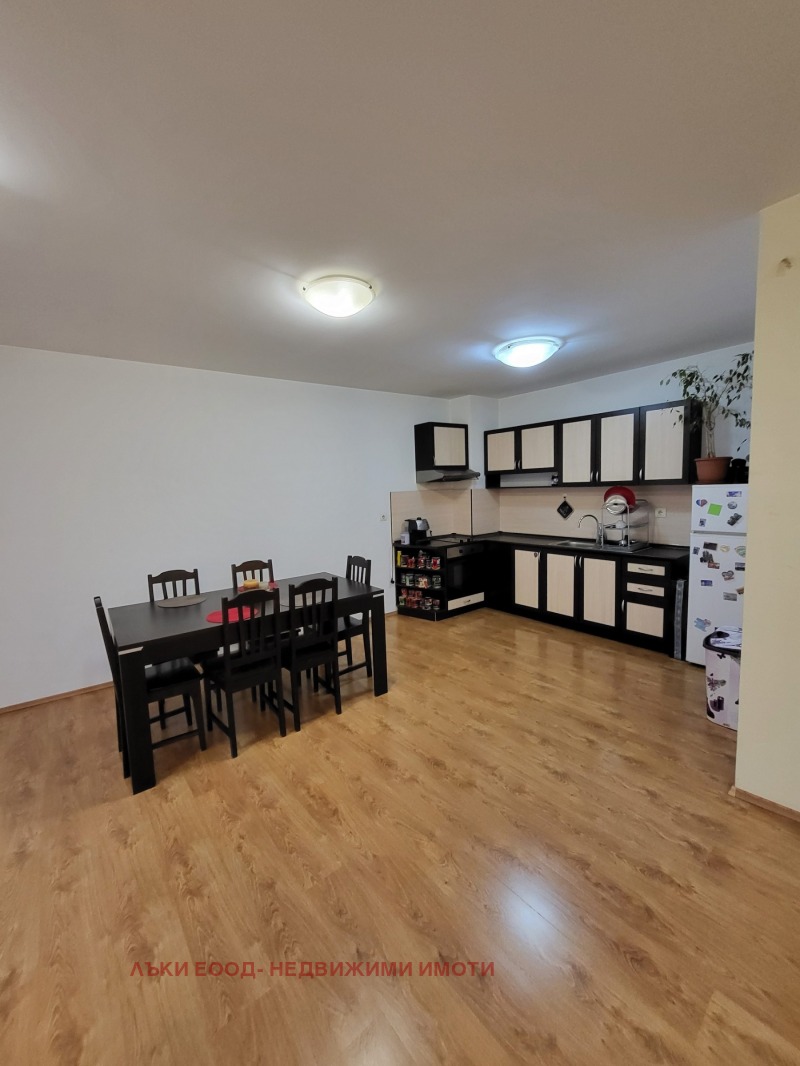 Дава под наем 3-СТАЕН, гр. София, Оборище