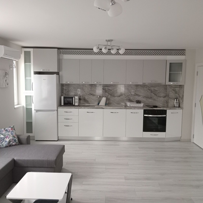 Дава под наем 2-СТАЕН, гр. Пазарджик, Младост