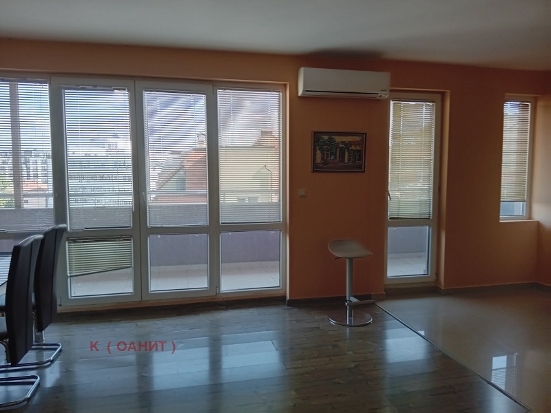 Te huur  2 slaapkamers Sofia , Darvenitsa , 120 m² | 44242602 - afbeelding [2]