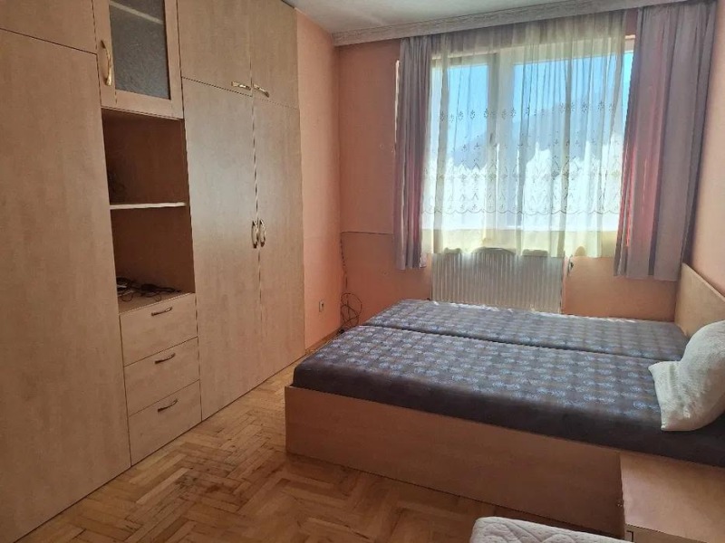 K pronájmu  3 ložnice Sofia , Knjaževo , 120 m2 | 52742836 - obraz [5]