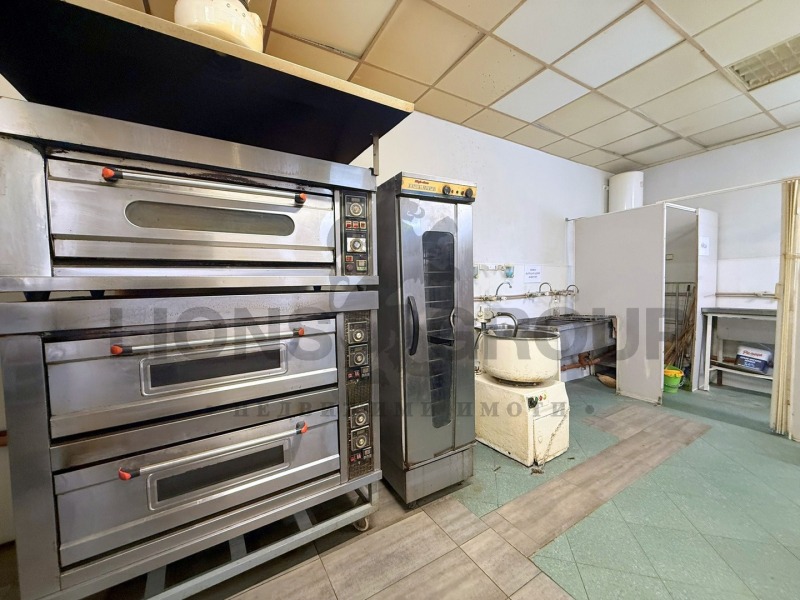 Дава под наем МАГАЗИН, гр. Варна, Трошево, снимка 6 - Магазини - 53108400