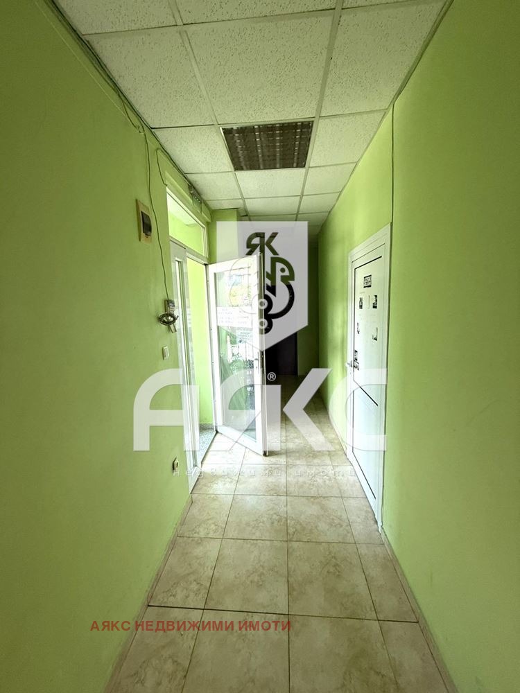 K pronájmu  Studio Sofia , Družba 1 , 22 m2 | 11756371 - obraz [4]