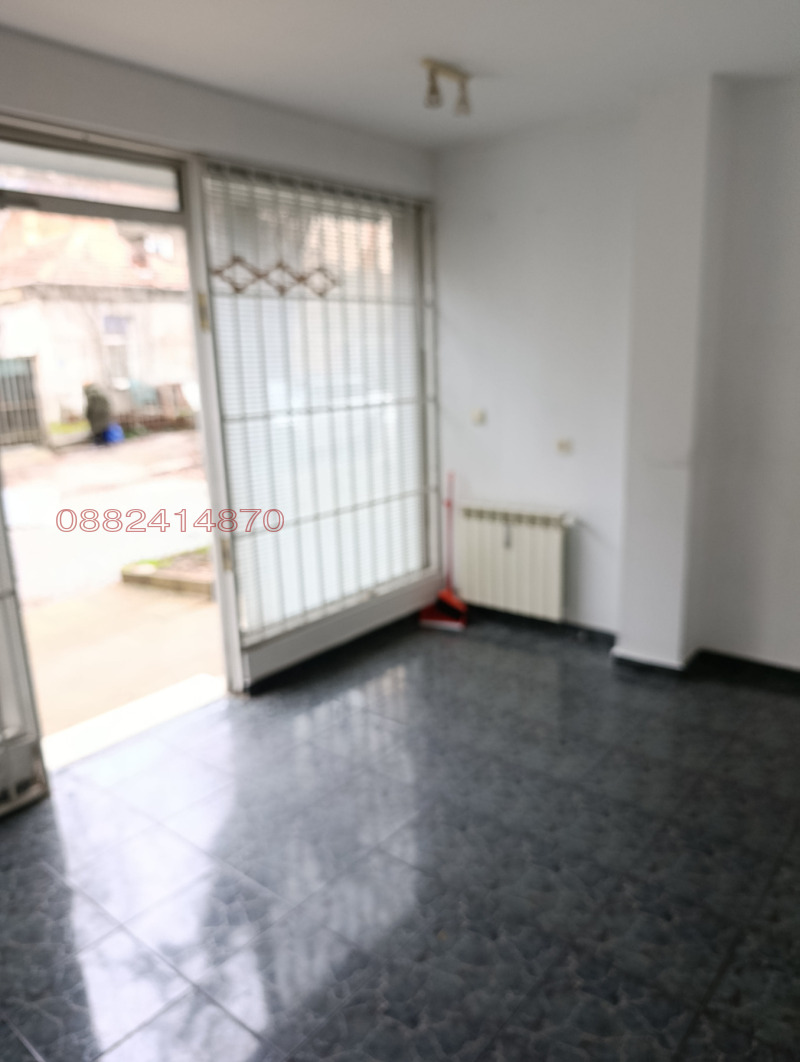 Дава под наем МАГАЗИН, гр. София, Център, снимка 9 - Магазини - 53514252