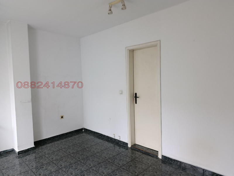 Дава под наем МАГАЗИН, гр. София, Център, снимка 5 - Магазини - 53514252