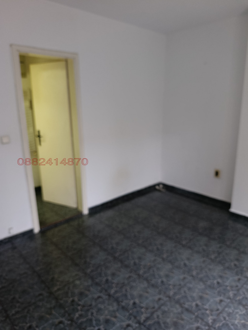 Дава под наем МАГАЗИН, гр. София, Център, снимка 7 - Магазини - 53514252