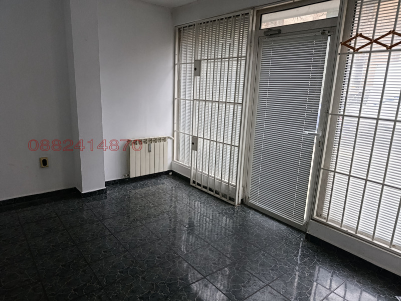 Дава под наем МАГАЗИН, гр. София, Център, снимка 6 - Магазини - 53514252