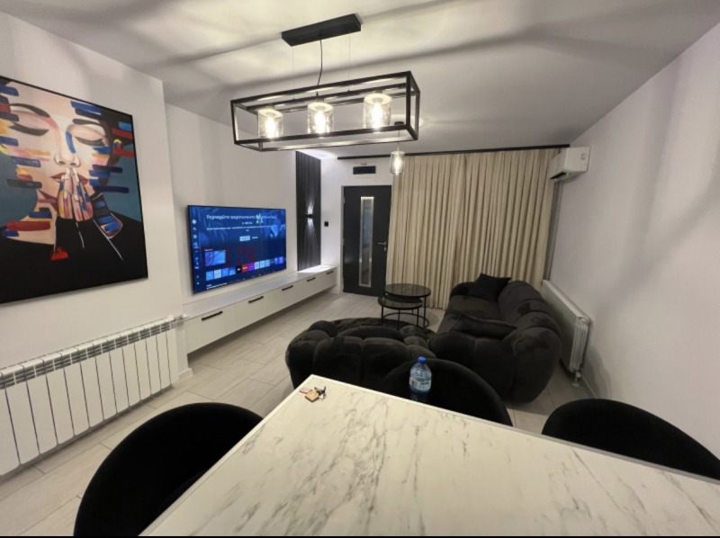 Дава под Наем 3-СТАЕН в град София, Манастирски ливади - 100 кв.м / 1 300 € » 2 542.58 лв., УАН ЕСТЕЙТ