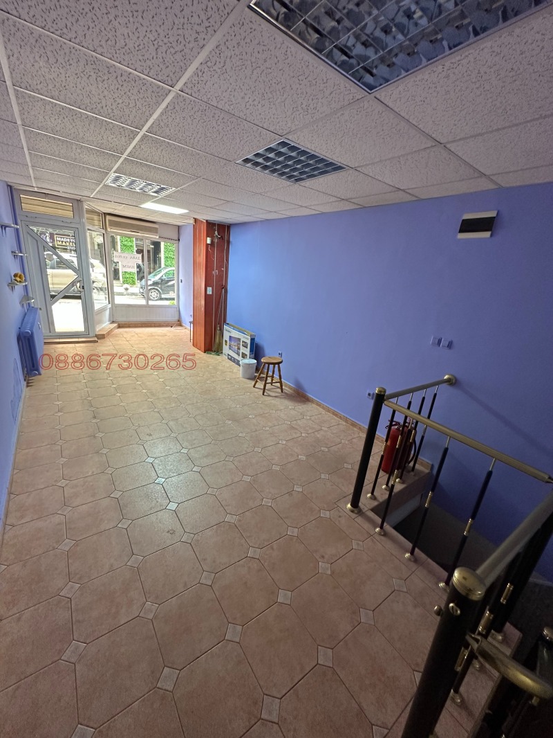 För uthyrning  affär Sofia , Borovo , 75 kvm | 83227818 - bild [2]