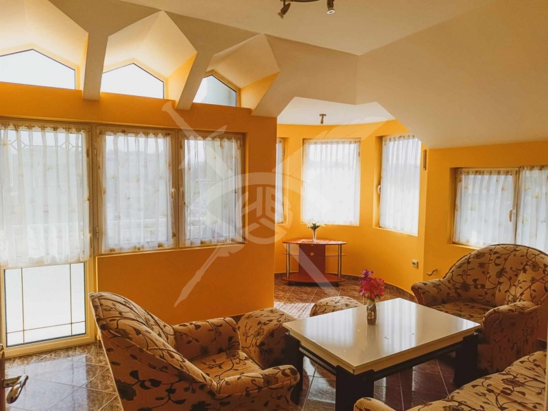 Дава под Наем ЕТАЖ ОТ КЪЩА в град София, Модерно предградие - 90 кв.м / 700 € » 1 369.08 лв., ЕКС НВД ООД