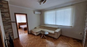 1 quarto Kolhozen pazar, Varna 2