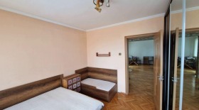 1 quarto Kolhozen pazar, Varna 6