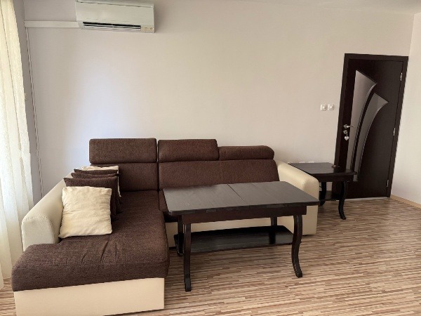 Zu vermieten  1 Schlafzimmer Plowdiw , Zentar , 60 qm | 32266244