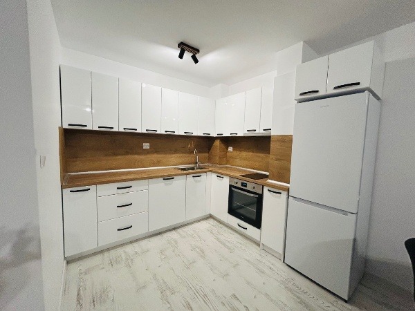 Дава под наем 2-СТАЕН, гр. Пловдив, Съдийски