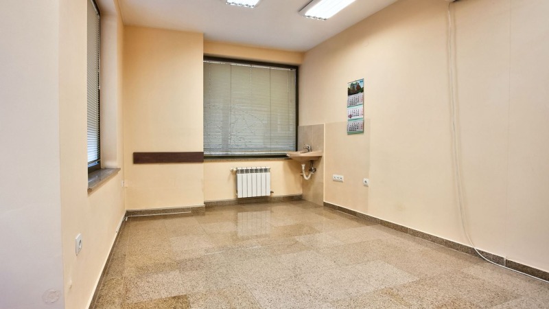 Vuokrattavana  Toimisto Sofia , Tsentar , 168 neliömetriä | 84948388