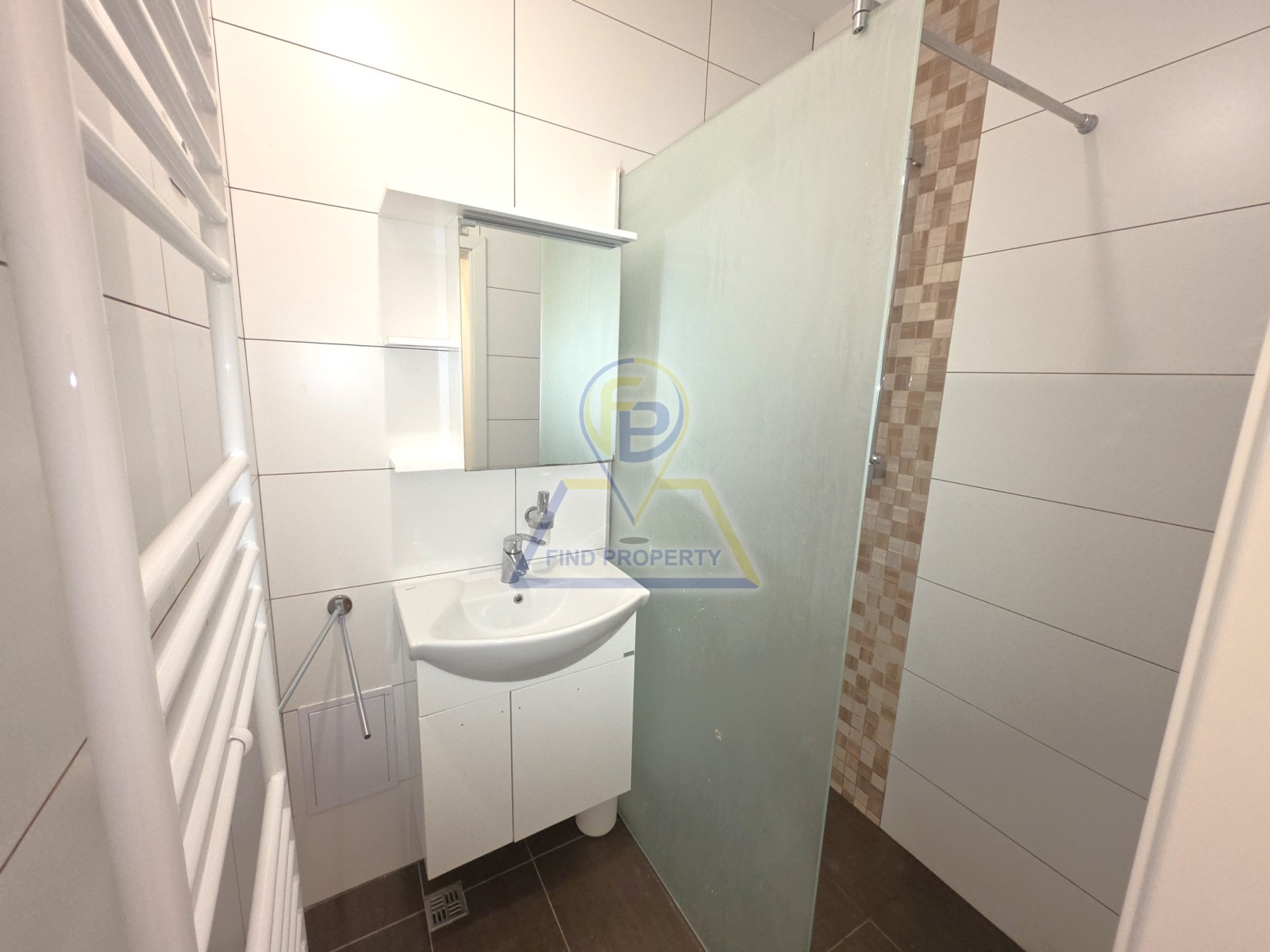 Дава под наем 3-СТАЕН, гр. Бургас, Център, снимка 13 - Апартаменти - 56180542