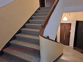 2 dormitoare Țentâr, Sofia