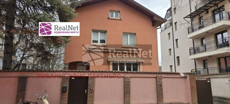 Дава под Наем ОФИС в град София, Изток - 274 кв.м / 2 500 € » 4 889.58 лв., РИЪЛНЕТ ОФИС ПАРТНЪРС