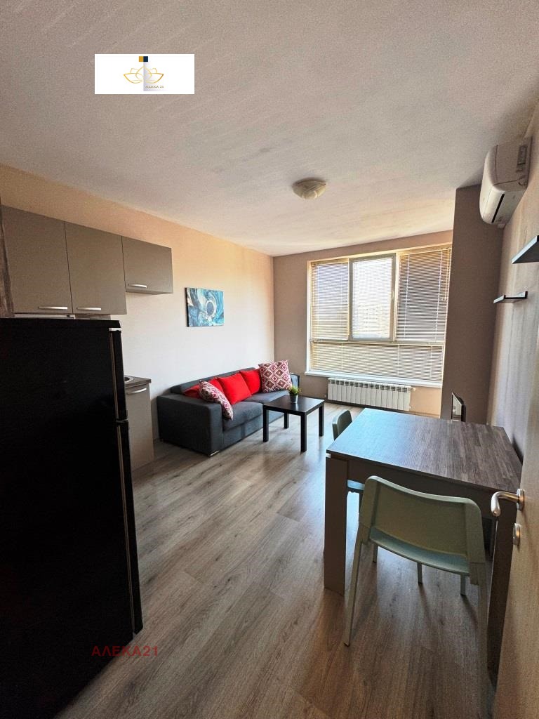 En renta  1 dormitorio Sofia , Mladost 1A , 52 metros cuadrados | 42071331 - imagen [2]