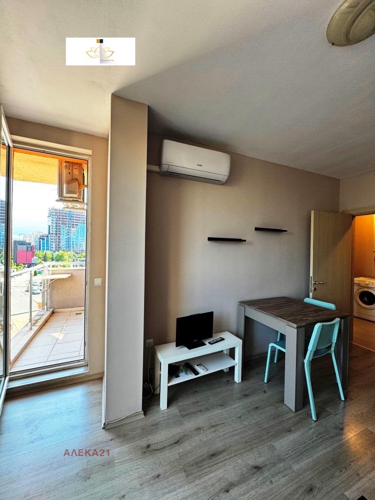 En renta  1 dormitorio Sofia , Mladost 1A , 52 metros cuadrados | 42071331 - imagen [3]