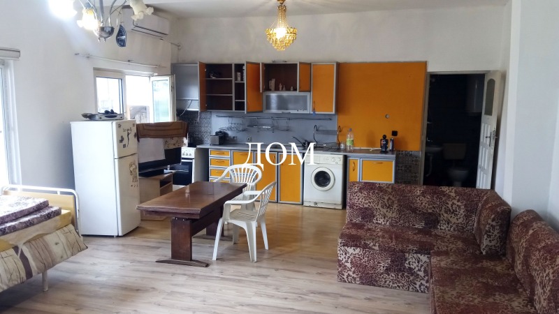 Da affittare  Studio Shumen , Bolnitsata , 40 mq | 68571506