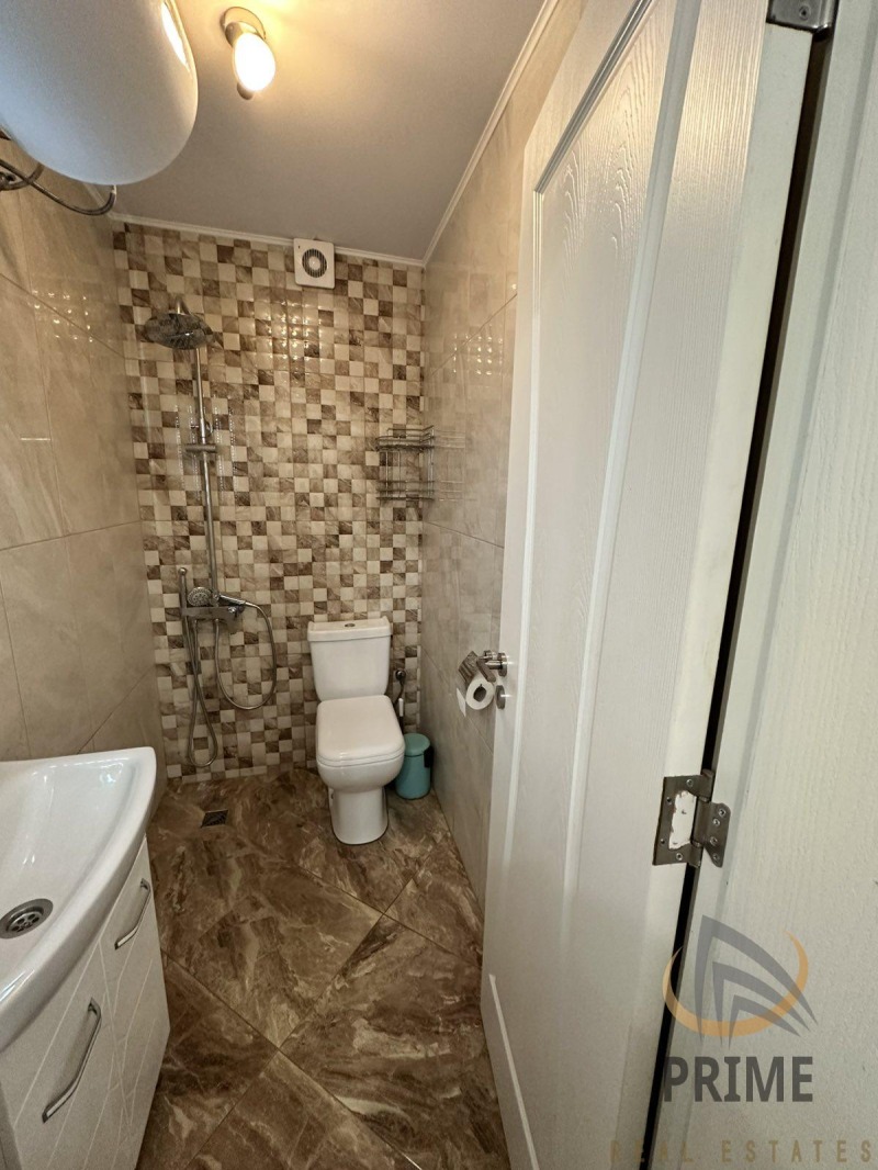 Дава под наем 2-СТАЕН, гр. Бургас, Център, снимка 5 - Апартаменти - 52409686