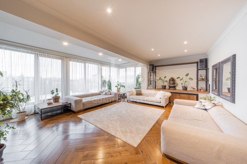 Vuokrattavana  3 makuuhuonetta Sofia , Vitoša , 254 neliömetriä | 81661519 - kuva [2]
