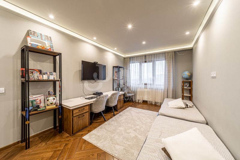 Vuokrattavana  3 makuuhuonetta Sofia , Vitoša , 254 neliömetriä | 81661519 - kuva [13]