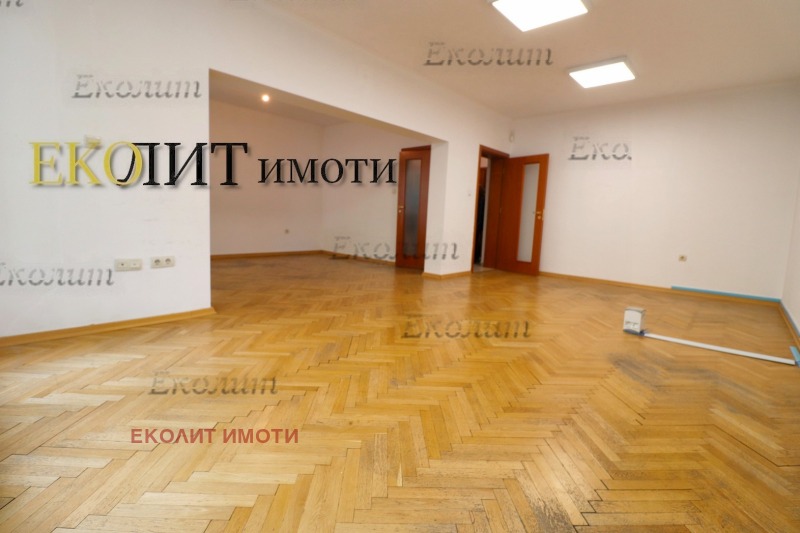 Do wynajęcia  3 sypialnie Sofia , Doktorski pametnik , 140 mkw | 47696585