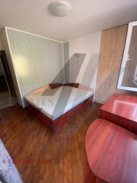 2 Schlafzimmer Zentar, Sofia 12