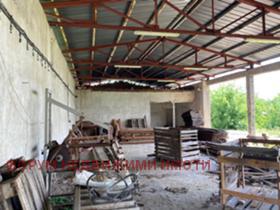 Промишлени помещения под наем в област Пловдив, с. Червен - изображение 1 