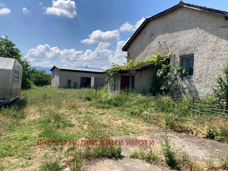 Do wynajęcia  Budynek przemysłowy region Płowdiw , Czerwen , 3000 mkw | 38173941 - obraz [3]