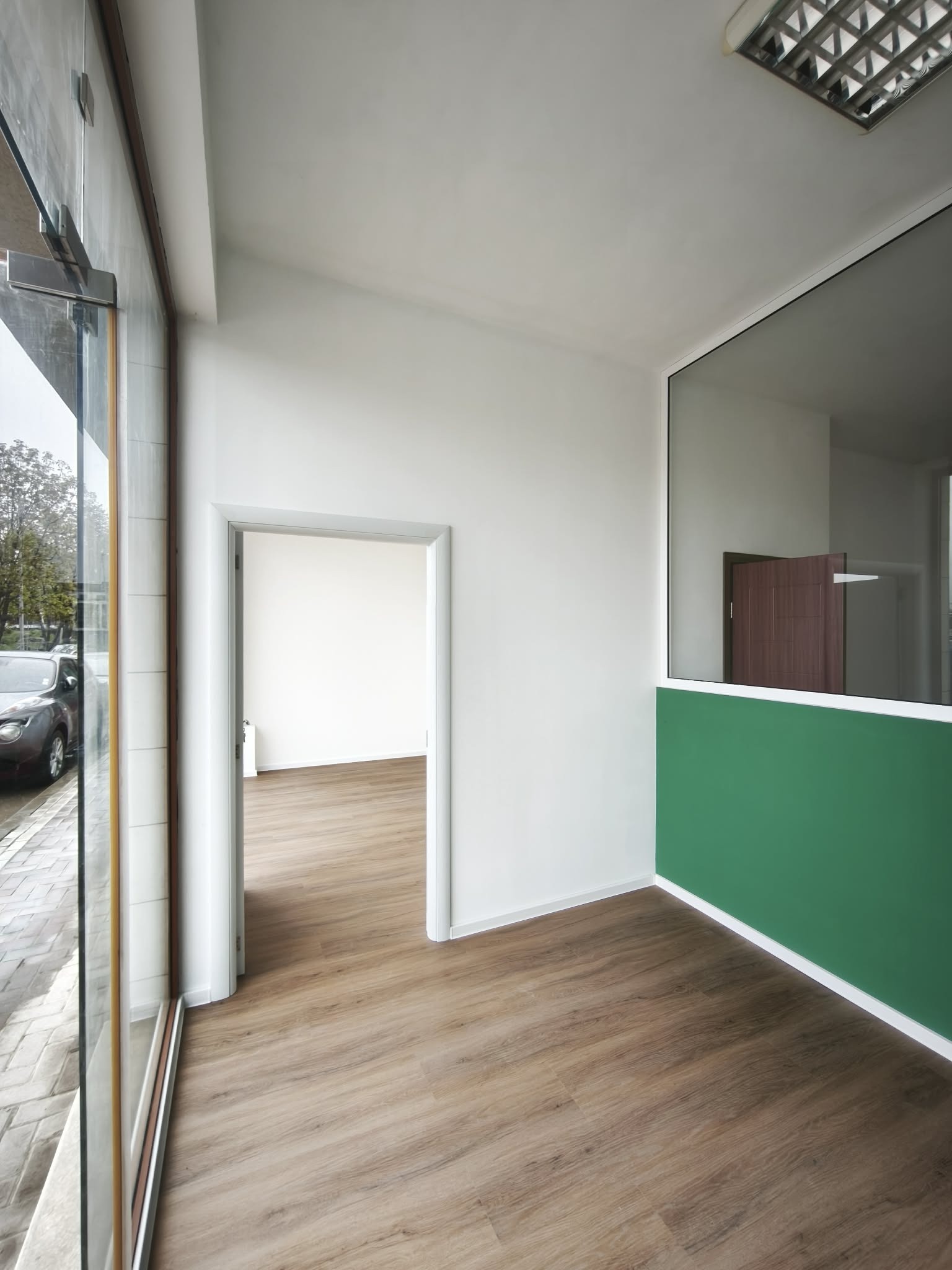 Дава под наем МАГАЗИН, гр. Пловдив, Кършияка, снимка 3 - Магазини - 54304027