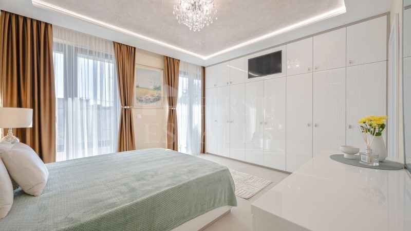 K pronájmu  2 ložnice Sofia , Centar , 114 m2 | 83791893 - obraz [3]