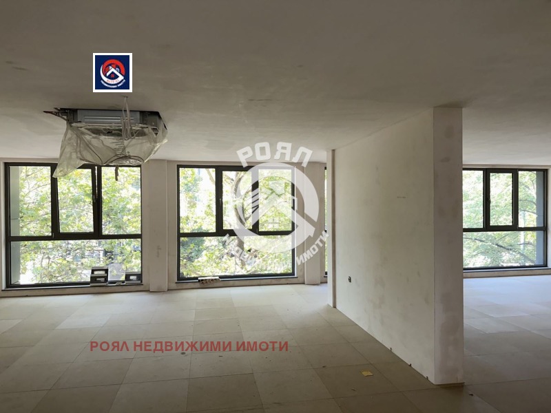 Προς ενοικίαση  Γραφείο Πλοβδηβ , Κγιουτσυκ Παρηζ , 221 τ.μ | 46285320 - εικόνα [4]