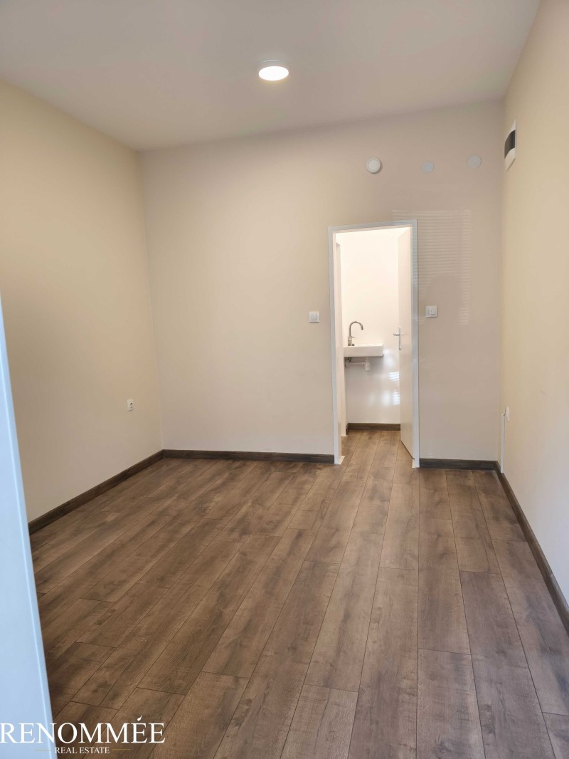 Издаје се  Схоп Софија , Редута , 20 м2 | 98685217 - слика [2]