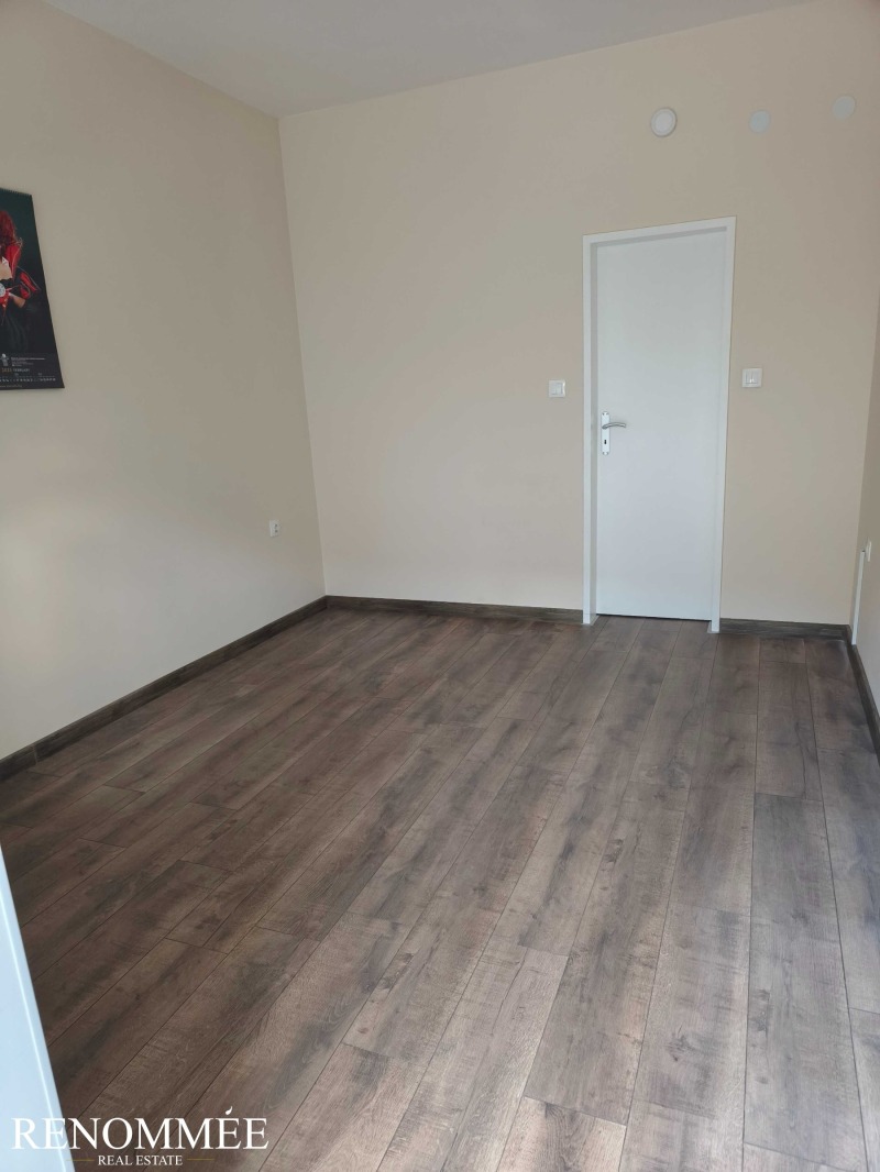 Издаје се  Схоп Софија , Редута , 20 м2 | 98685217 - слика [4]