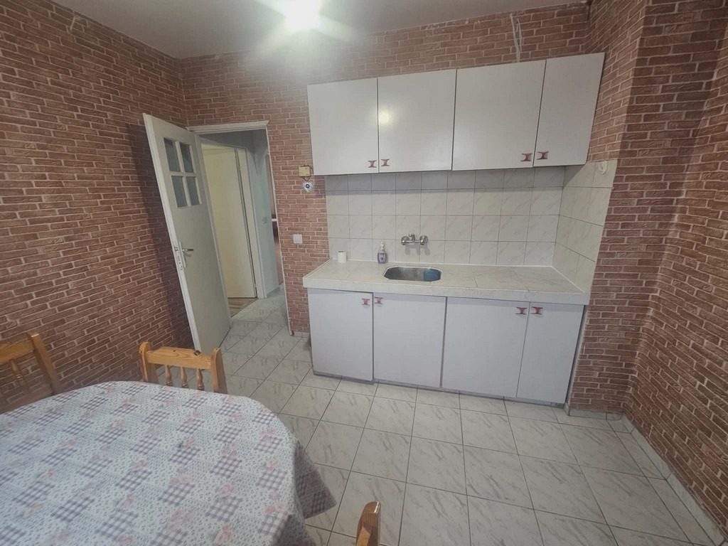 Дава под наем 3-СТАЕН, гр. Кърджали, Възрожденци, снимка 2 - Апартаменти - 53333798