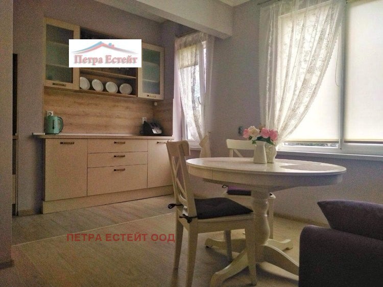 En renta  2 dormitorios Varna , Tsentar , 90 metros cuadrados | 11431217