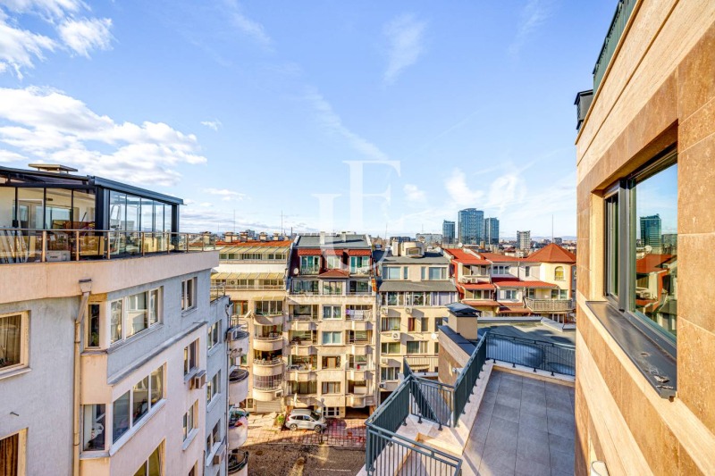 Дава под наем 3-СТАЕН, гр. София, Лозенец, снимка 12 - Апартаменти - 53159261