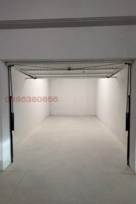 ГАРАЖ, ПАРКОМЯСТО, 24 m2