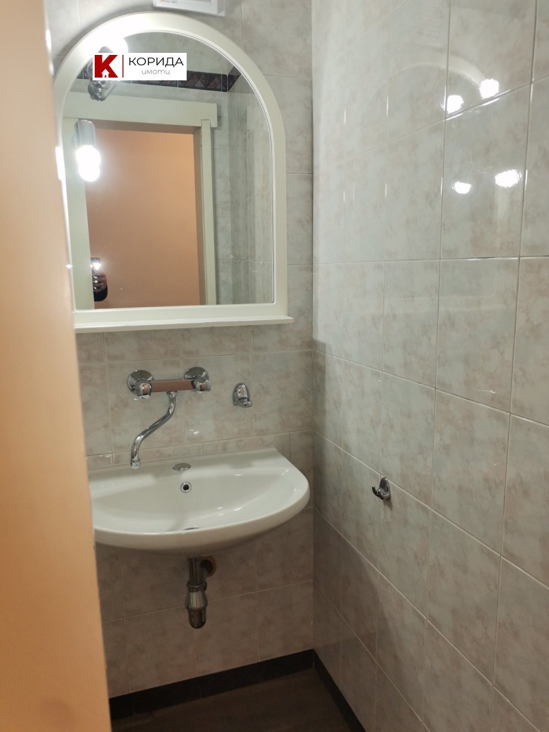 Дава под наем 3-СТАЕН, гр. София, Лозенец, снимка 11 - Апартаменти - 52478538