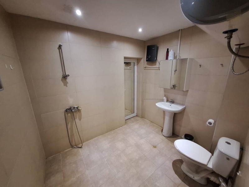 Дава под наем 3-СТАЕН, гр. София, Хладилника, снимка 11 - Апартаменти - 53093389