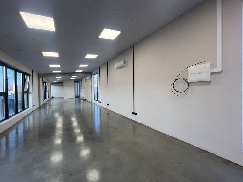 Дава под наем ОФИС, гр. Пловдив, Индустриална зона - Юг, снимка 2 - Офиси - 52226321